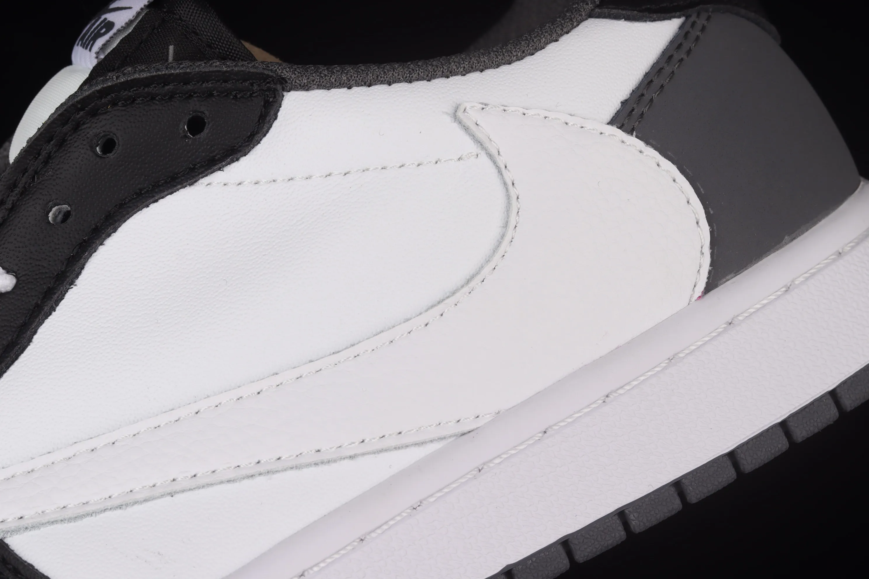 All Categories Air Jordan Jordan series basketball shoes Air Jordan 1 Low Cost-effective version Travis Scott x Fragment x Air Jordan 1 Low "Military Blue" AJ1 Joe 1 Lightning Undercut Low CQ4277-008